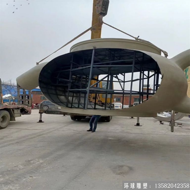 廣場不銹鋼天壺裝車圖片 廣場天壺名稱可按需定制